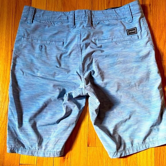 Volcom Surf ‘N Turf Size 31 - Picture 2 of 3